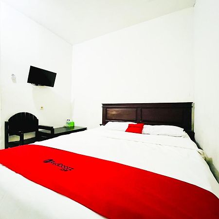 Reddoorz At Krisan Kendari Hotel Pulupanda Exterior foto