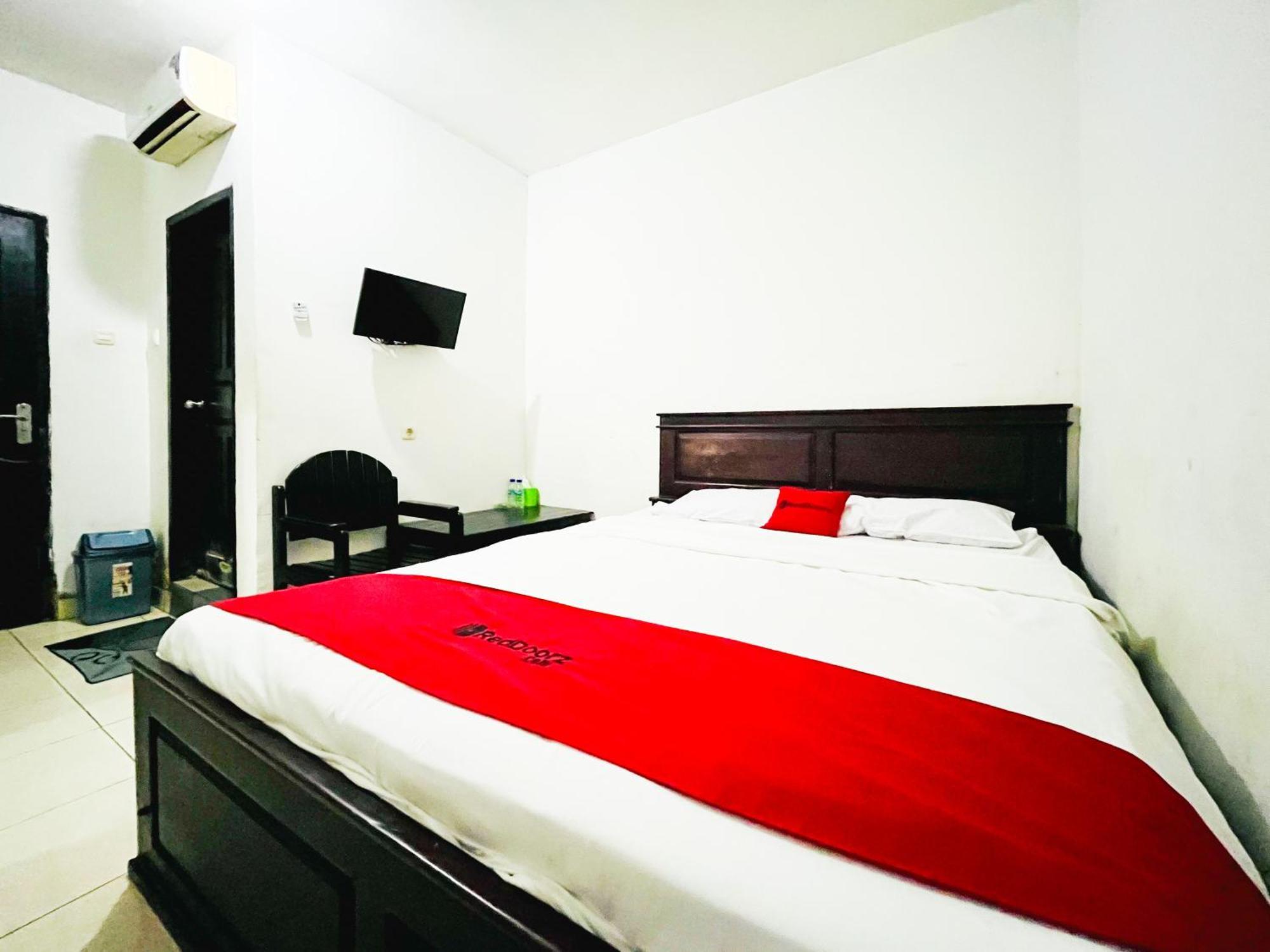 Reddoorz At Krisan Kendari Hotel Pulupanda Exterior foto